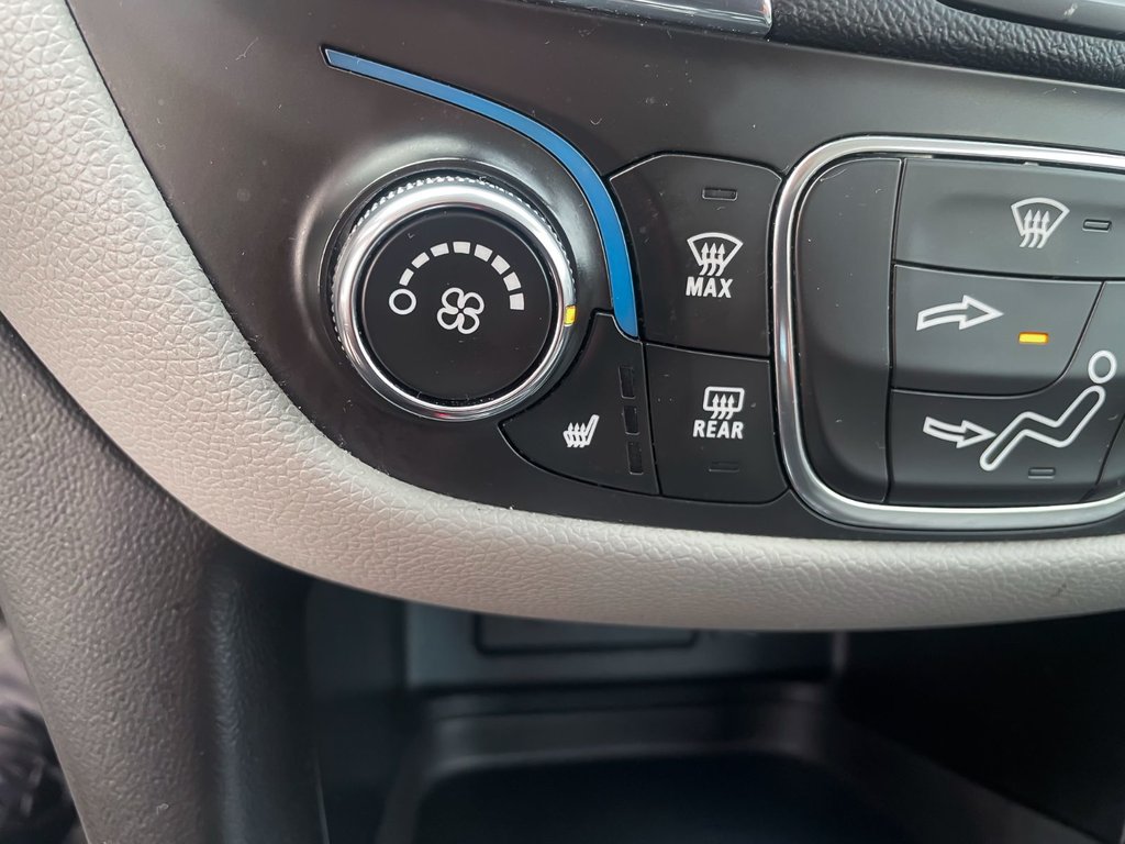 Chevrolet Equinox  2020 à St-Jérôme, Québec - 12 - w1024h768px