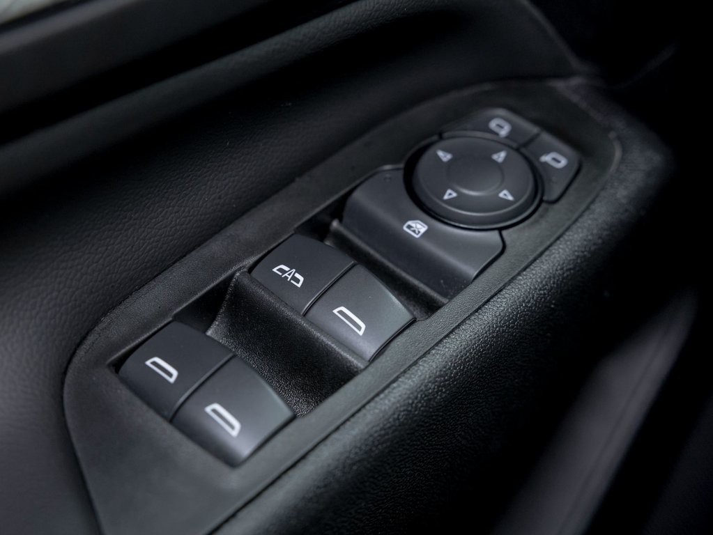 2022 Chevrolet Equinox in St-Jérôme, Quebec - 23 - w1024h768px