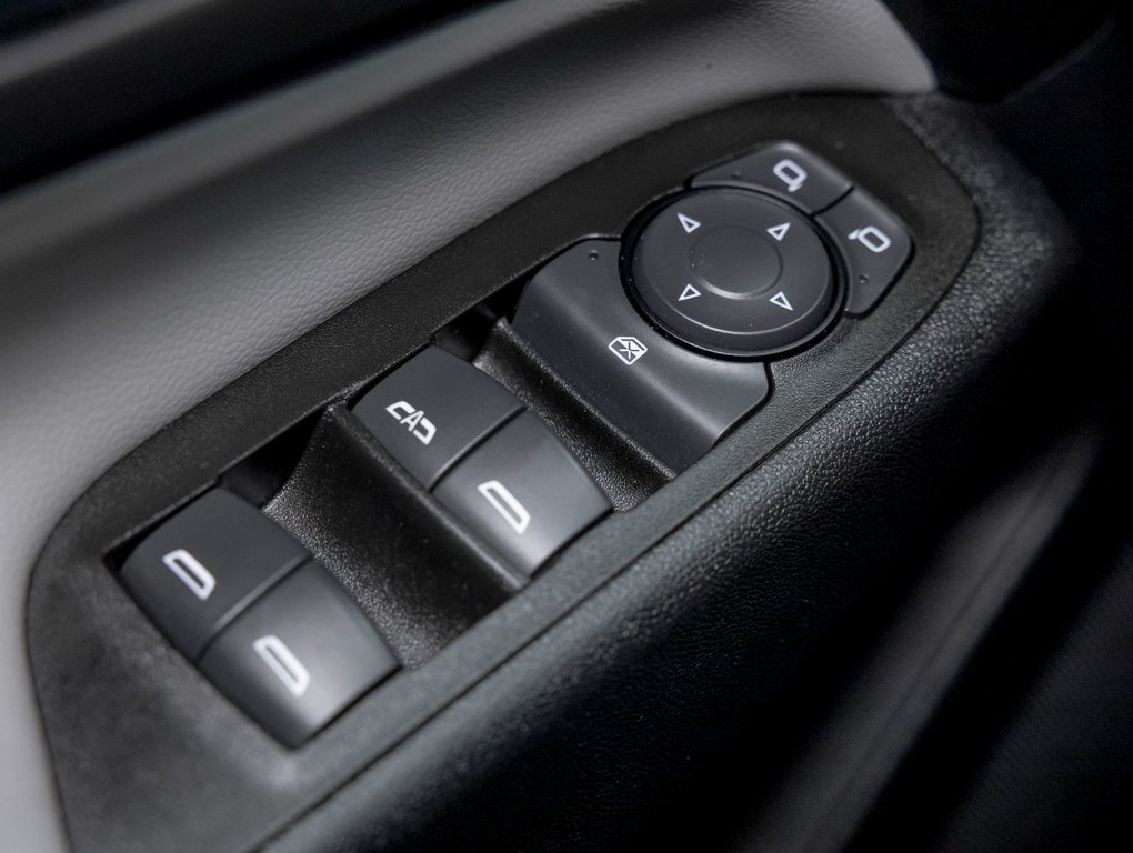 Chevrolet Equinox  2022 à St-Jérôme, Québec - 23 - w1024h768px