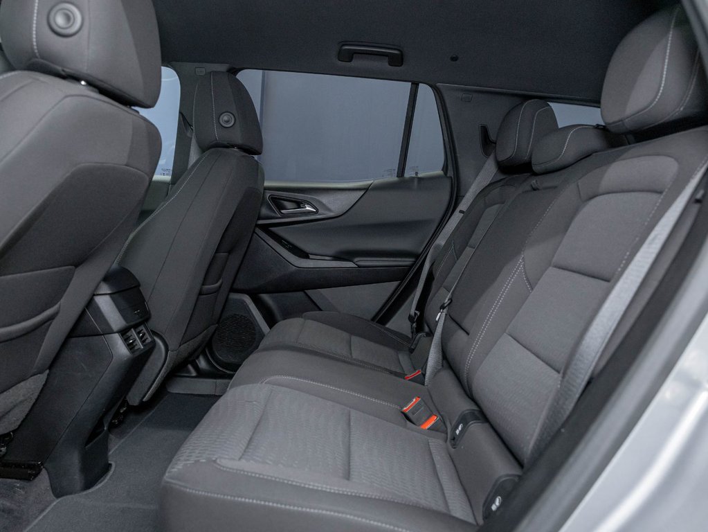 2025 Chevrolet Equinox in St-Jérôme, Quebec - 27 - w1024h768px