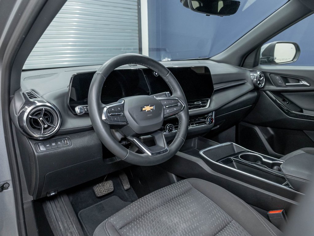 2025 Chevrolet Equinox in St-Jérôme, Quebec - 2 - w1024h768px