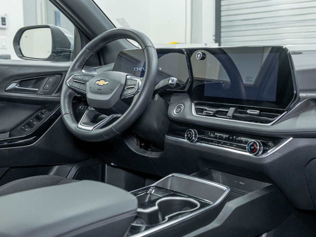 2025 Chevrolet Equinox in St-Jérôme, Quebec - 26 - w1024h768px
