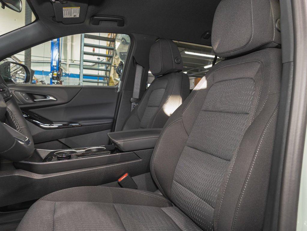 2026 Chevrolet Equinox in St-Jérôme, Quebec - 11 - w1024h768px