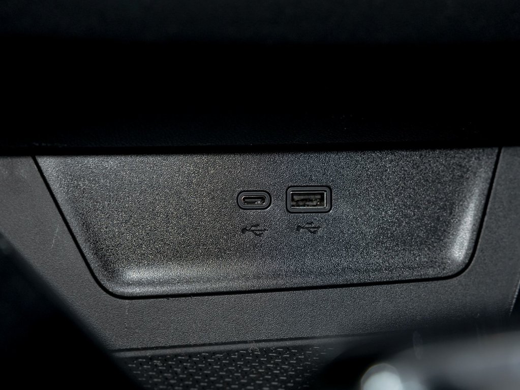 2026 Chevrolet Equinox in St-Jérôme, Quebec - 26 - w1024h768px