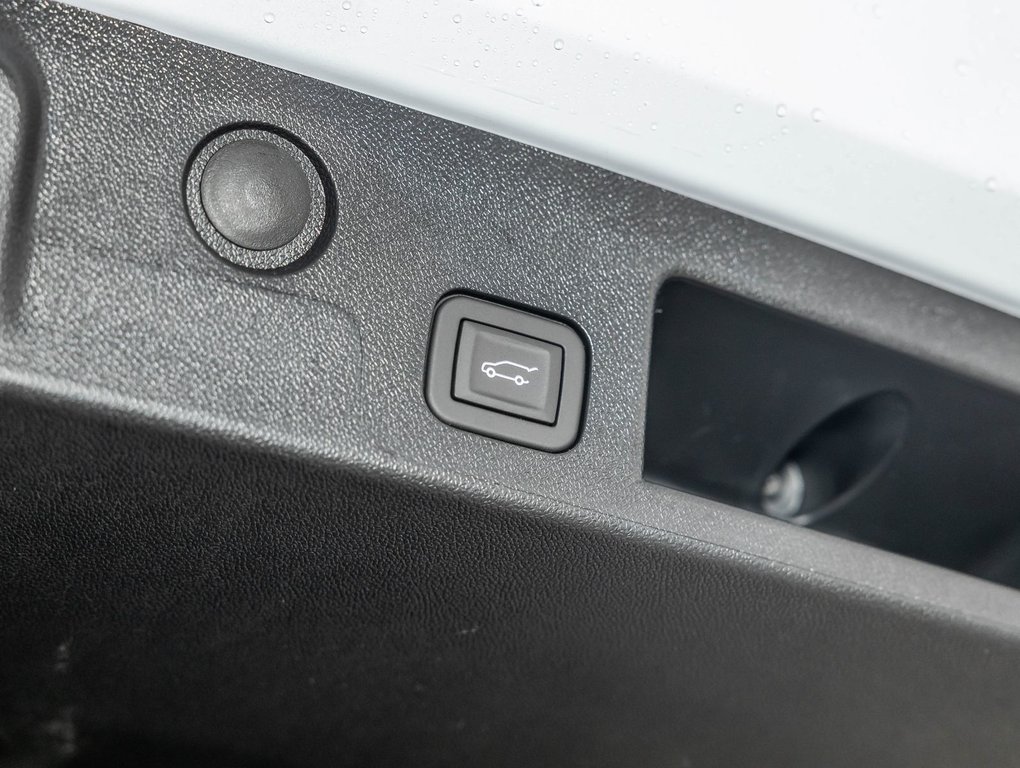 2026 Chevrolet Equinox in St-Jérôme, Quebec - 32 - w1024h768px