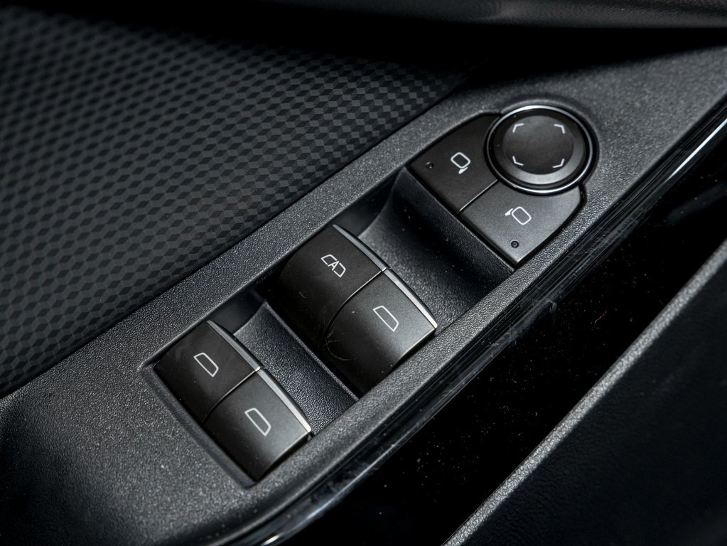 2026 Chevrolet Equinox in St-Jérôme, Quebec - 27 - w1024h768px