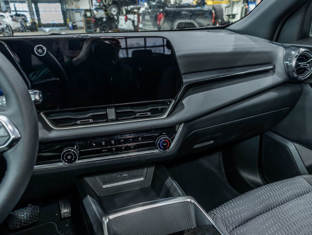 2026 Chevrolet Equinox in St-Jérôme, Quebec - 19 - w1024h768px