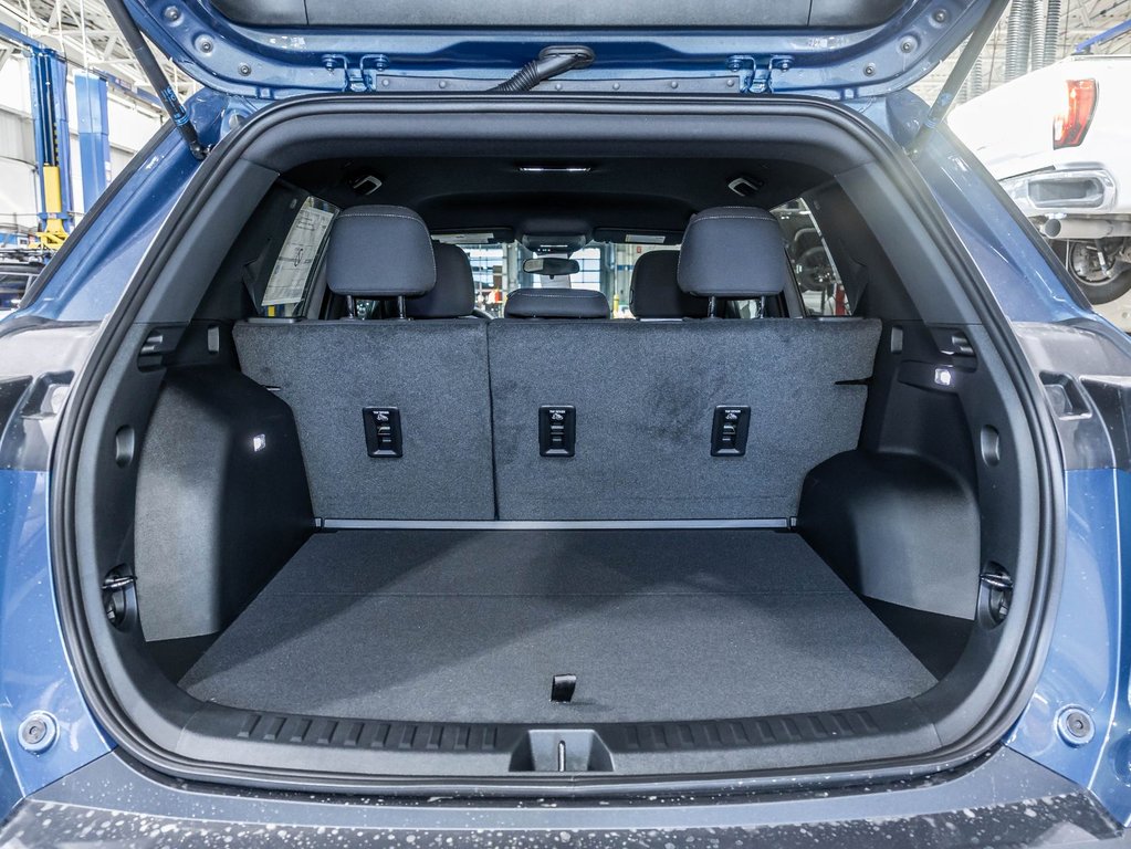 2027 Chevrolet Equinox in St-Jérôme, Quebec - 28 - w1024h768px