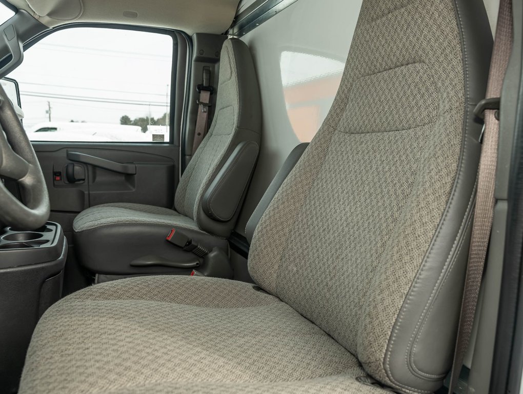 Chevrolet Express Commercial Cutaway  2025 à St-Jérôme, Québec - 10 - w1024h768px