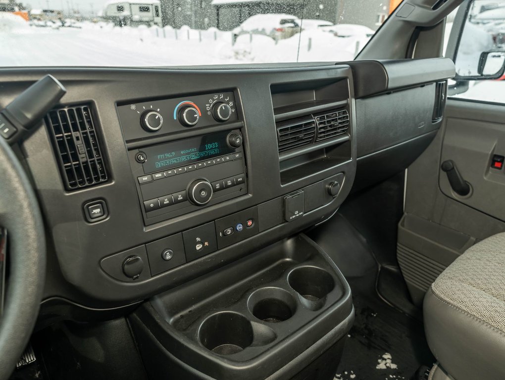 Chevrolet Express Commercial Cutaway  2025 à St-Jérôme, Québec - 12 - w1024h768px