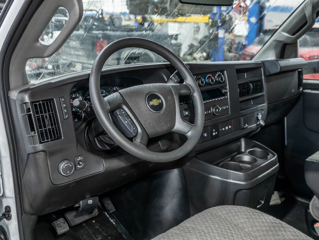 Chevrolet Express Cutaway 4500  2026 à St-Jérôme, Québec - 12 - w1024h768px