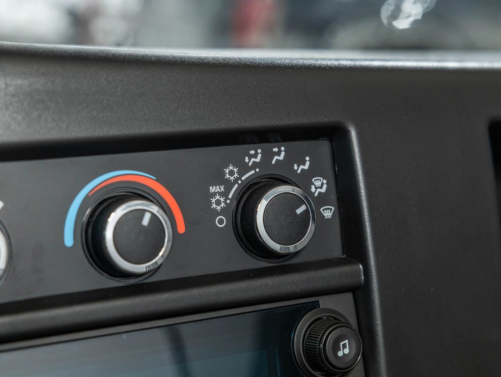 Chevrolet Express Cutaway 4500  2026 à St-Jérôme, Québec - 18 - w1024h768px