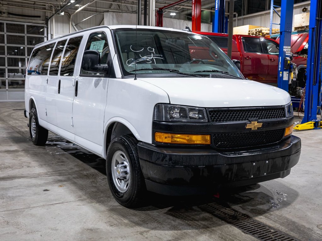Chevrolet Express Passenger  2025 à St-Jérôme, Québec - 9 - w1024h768px