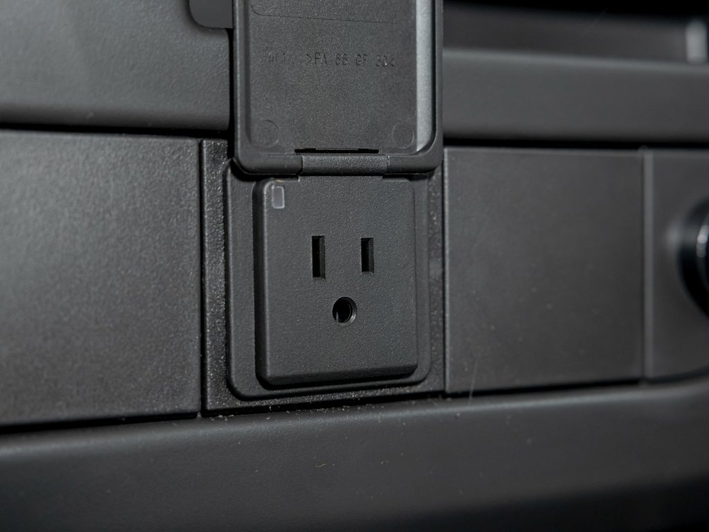 Chevrolet Express Passenger  2025 à St-Jérôme, Québec - 18 - w1024h768px