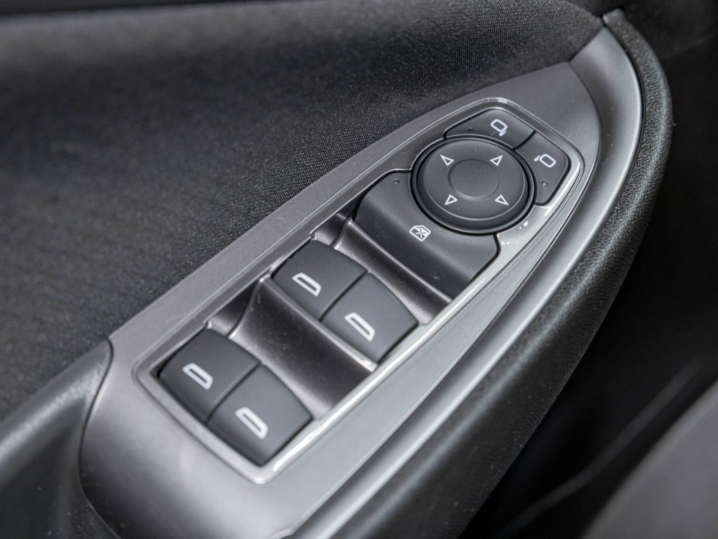 2023 Chevrolet Malibu in St-Jérôme, Quebec - 23 - w1024h768px
