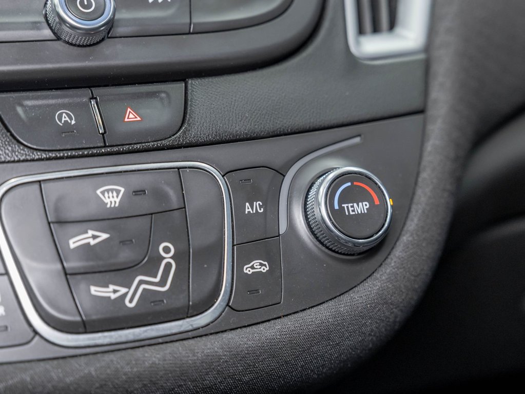 2023 Chevrolet Malibu in St-Jérôme, Quebec - 18 - w1024h768px