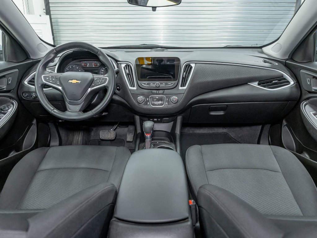 2023 Chevrolet Malibu in St-Jérôme, Quebec - 11 - w1024h768px