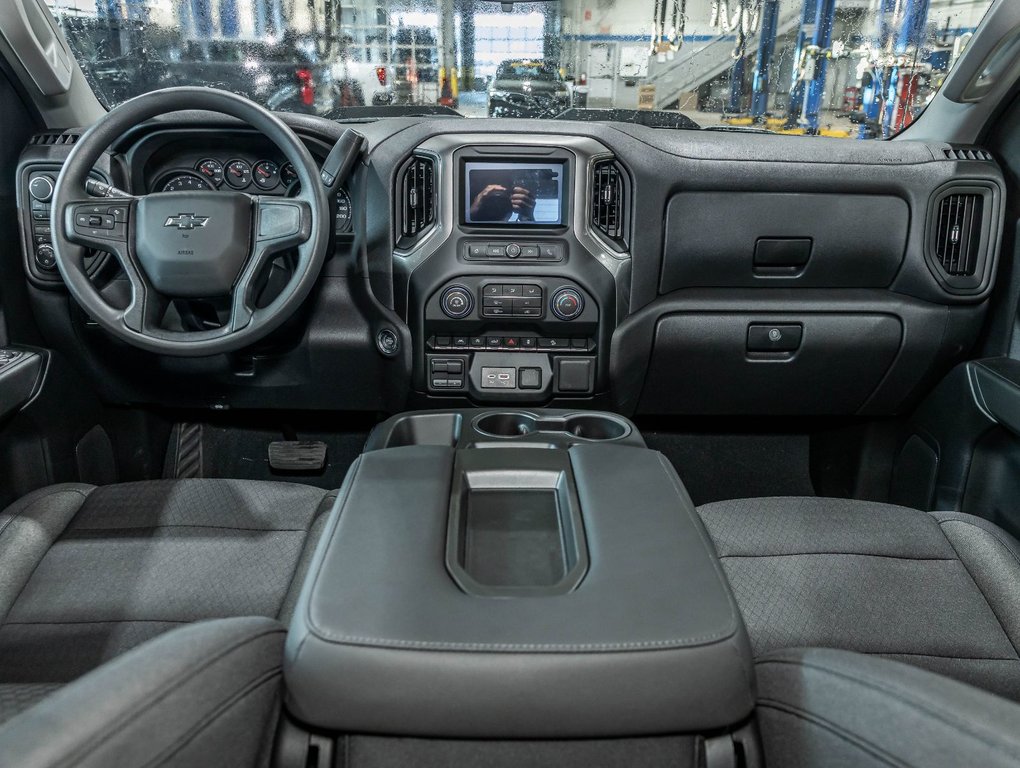 2026 Chevrolet Silverado 1500 in St-Jérôme, Quebec - 4 - w1024h768px