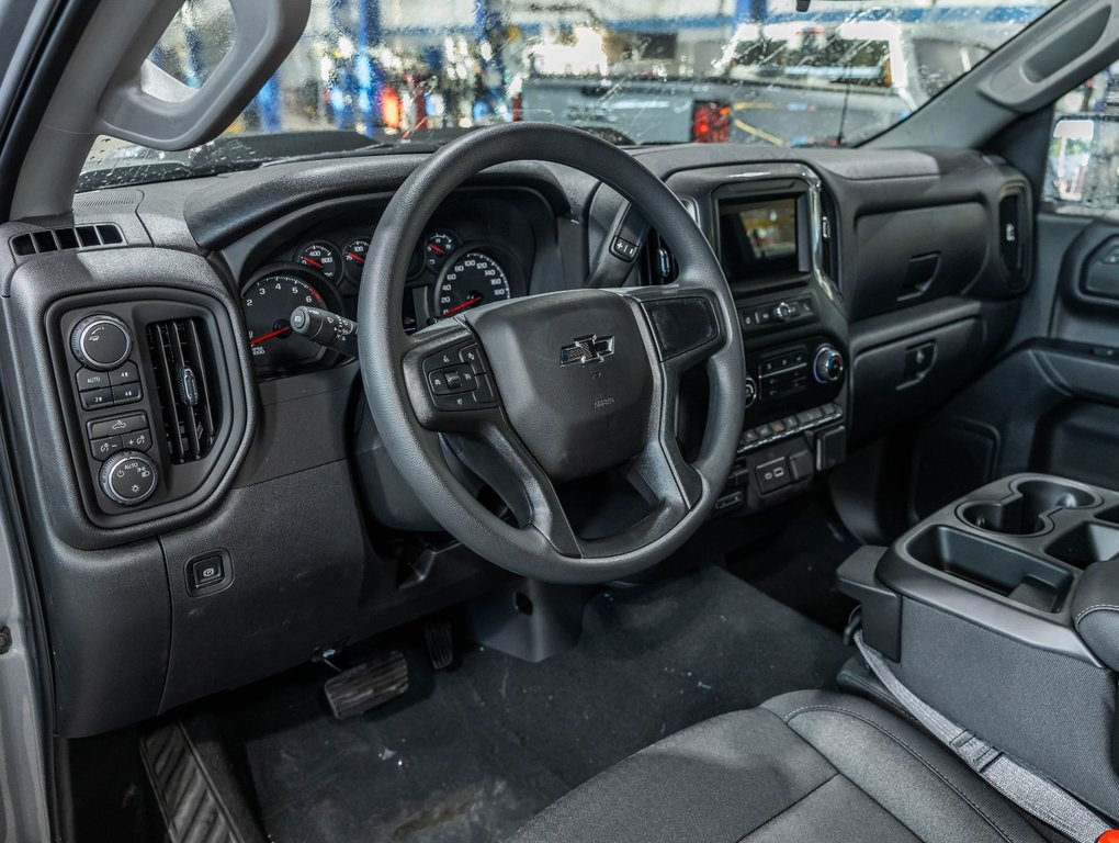 2026 Chevrolet Silverado 1500 in St-Jérôme, Quebec - 11 - w1024h768px