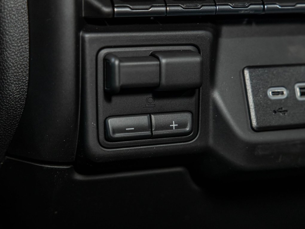 2026 Chevrolet Silverado 1500 in St-Jérôme, Quebec - 23 - w1024h768px