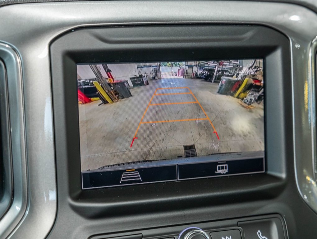 2026 Chevrolet Silverado 1500 in St-Jérôme, Quebec - 17 - w1024h768px