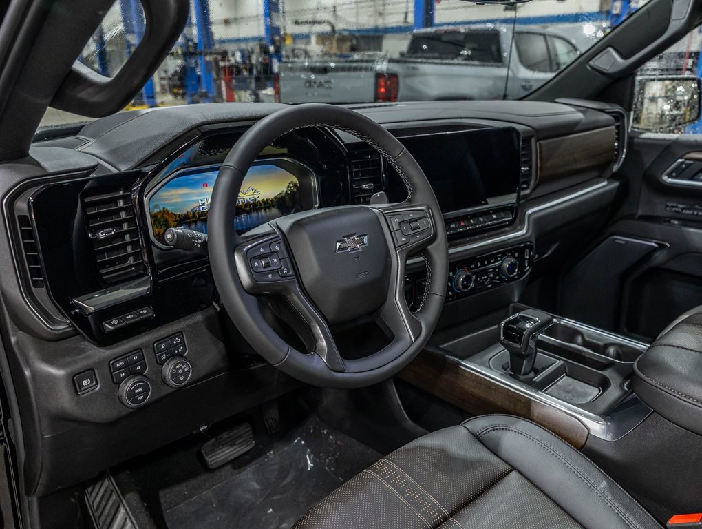 Chevrolet Silverado 1500  2026 à St-Jérôme, Québec - 12 - w1024h768px