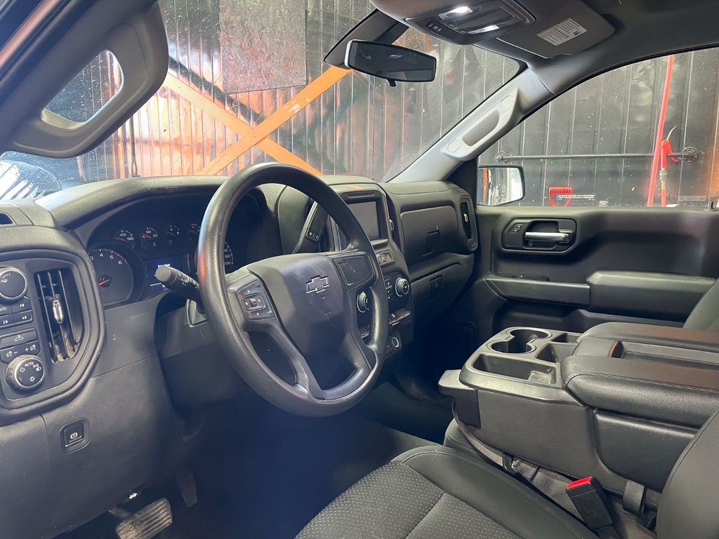 Chevrolet Silverado 1500  2022 à St-Jérôme, Québec - 3 - w1024h768px