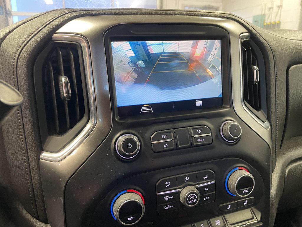 2022 Chevrolet Silverado 1500 in St-Jérôme, Quebec - 14 - w1024h768px