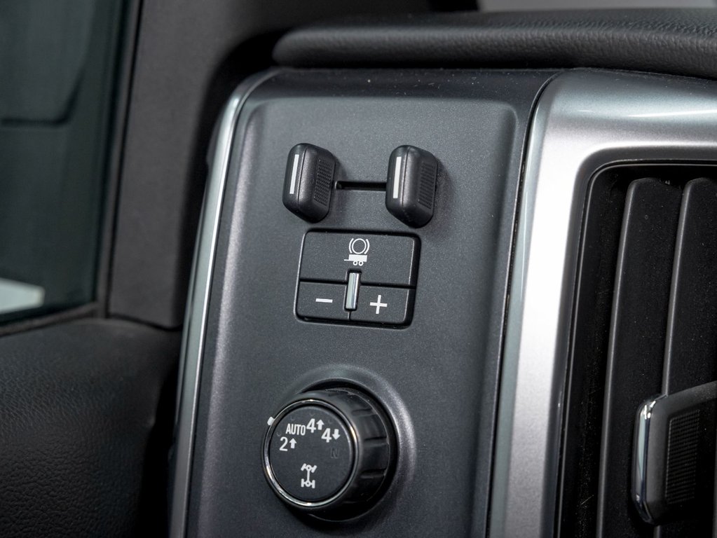 2017 Chevrolet Silverado 1500 in St-Jérôme, Quebec - 23 - w1024h768px