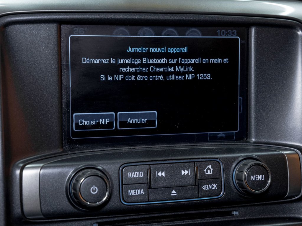 2018 Chevrolet Silverado 1500 in St-Jérôme, Quebec - 17 - w1024h768px
