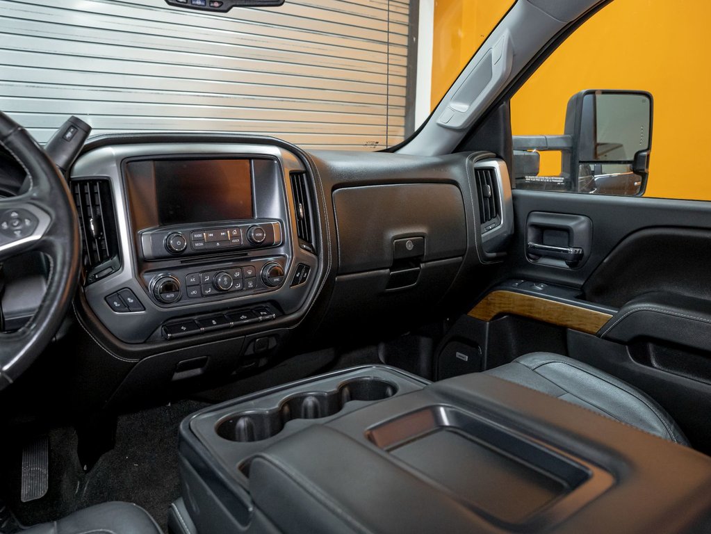 2018 Chevrolet Silverado 1500 in St-Jérôme, Quebec - 21 - w1024h768px
