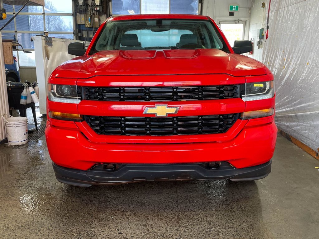 Chevrolet Silverado 1500  2018 à St-Jérôme, Québec - 4 - w1024h768px