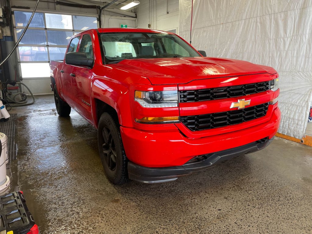 Chevrolet Silverado 1500  2018 à St-Jérôme, Québec - 9 - w1024h768px