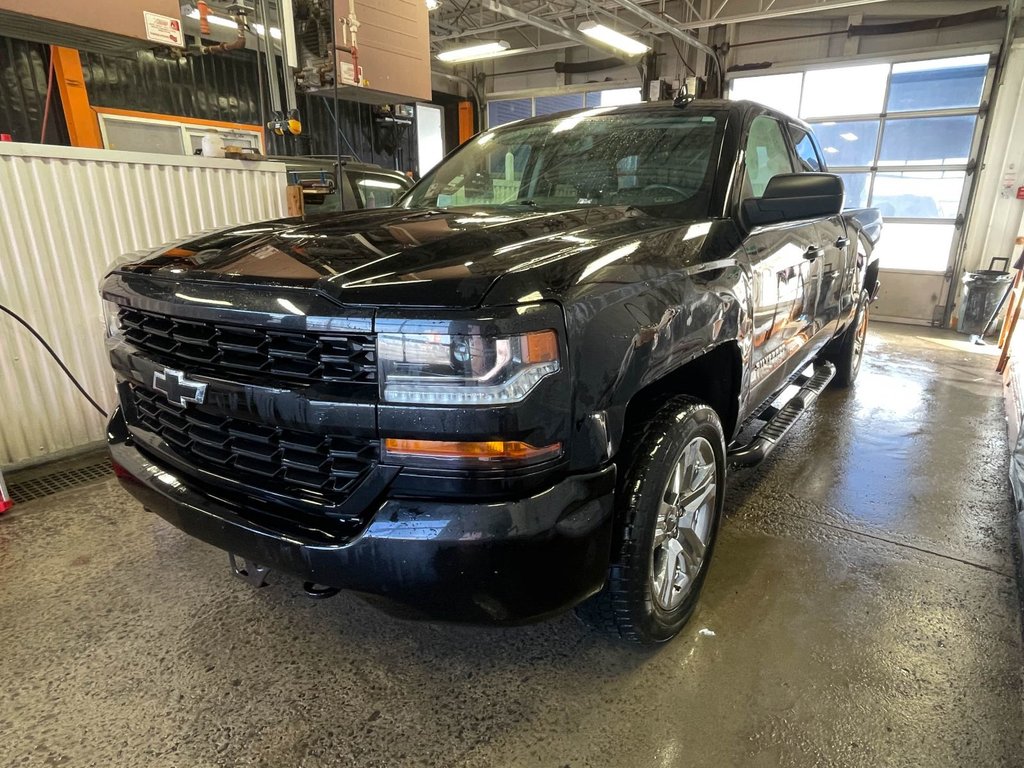 2019 Chevrolet SILVERADO 1500 in St-Jérôme, Quebec - 1 - w1024h768px