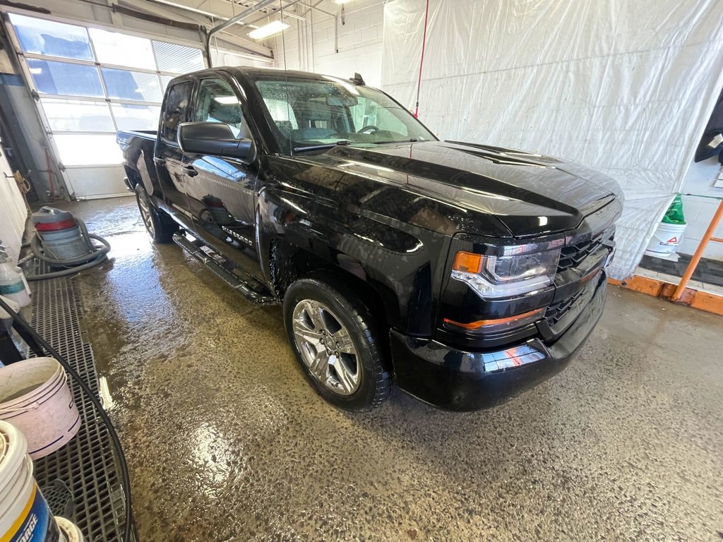 2019 Chevrolet SILVERADO 1500 in St-Jérôme, Quebec - 9 - w1024h768px