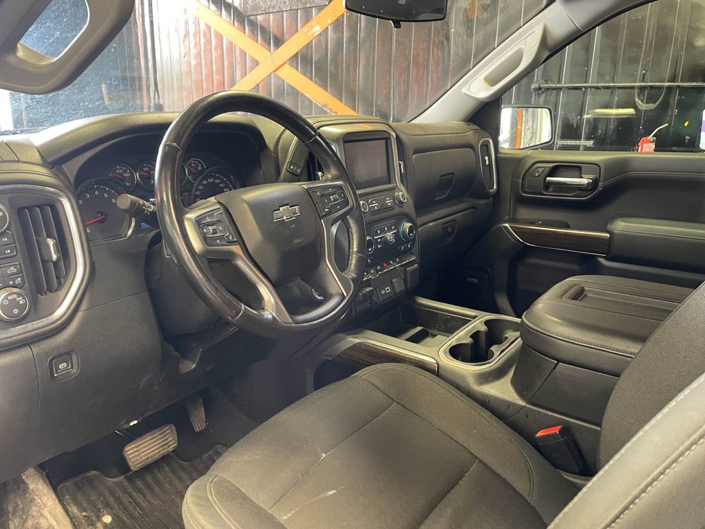 Chevrolet Silverado 1500  2019 à St-Jérôme, Québec - 3 - w1024h768px