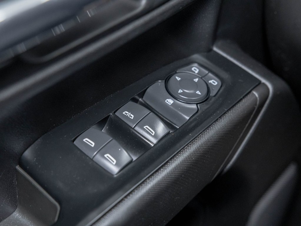 2019 Chevrolet Silverado 1500 in St-Jérôme, Quebec - 24 - w1024h768px