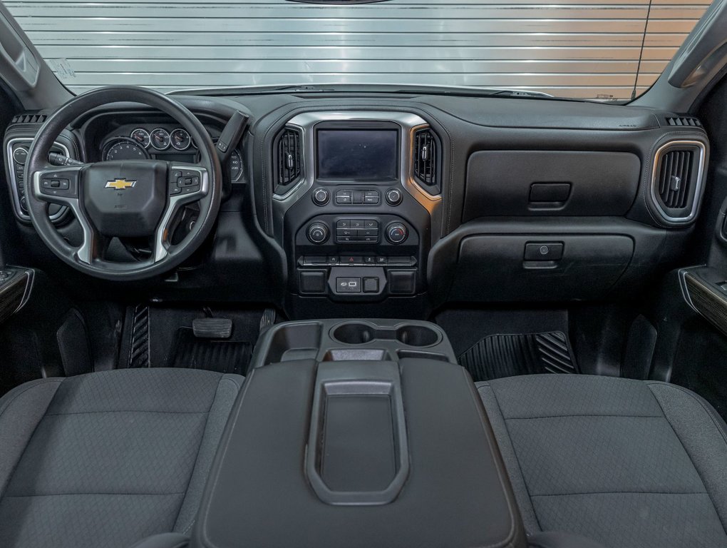 2020 Chevrolet Silverado 1500 in St-Jérôme, Quebec - 11 - w1024h768px