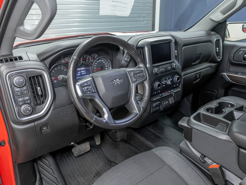 Chevrolet Silverado 1500  2020 à St-Jérôme, Québec - 2 - w1024h768px