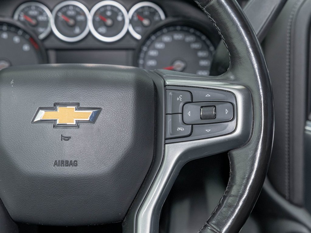 2020 Chevrolet Silverado 1500 in St-Jérôme, Quebec - 16 - w1024h768px
