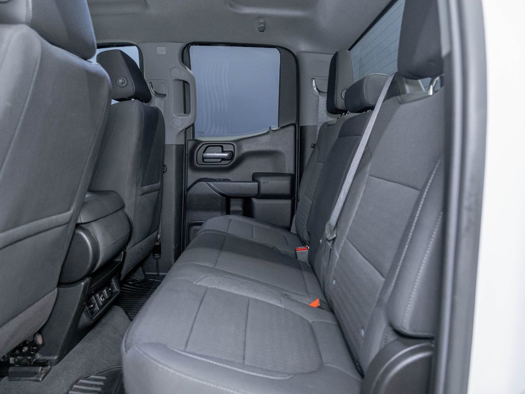 2020 Chevrolet Silverado 1500 in St-Jérôme, Quebec - 30 - w1024h768px
