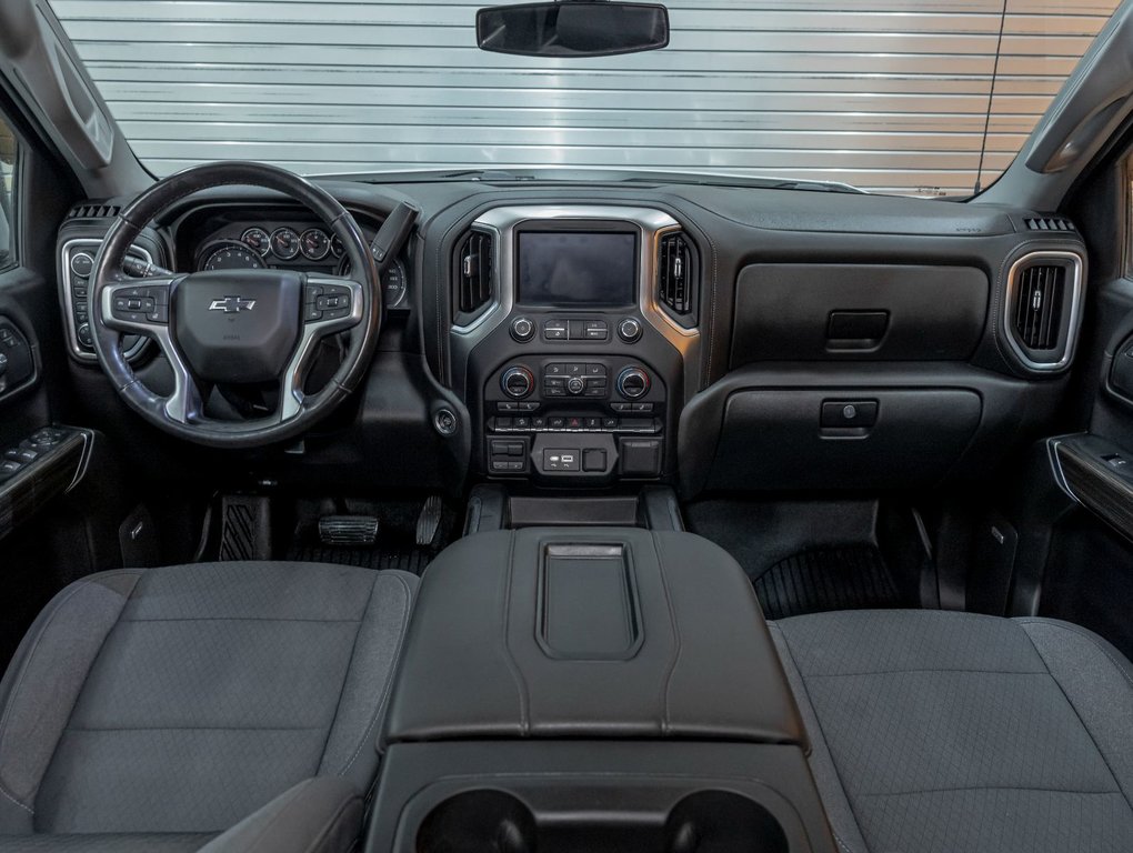 2021 Chevrolet Silverado 1500 in St-Jérôme, Quebec - 11 - w1024h768px