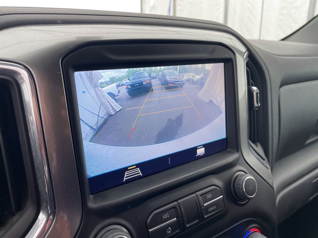 2021 Chevrolet Silverado 1500 in St-Jérôme, Quebec - 16 - w1024h768px