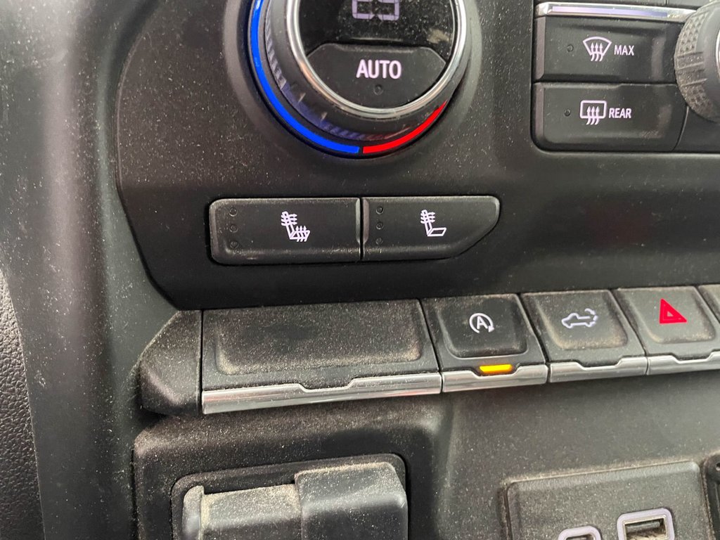 2021 Chevrolet Silverado 1500 in St-Jérôme, Quebec - 12 - w1024h768px