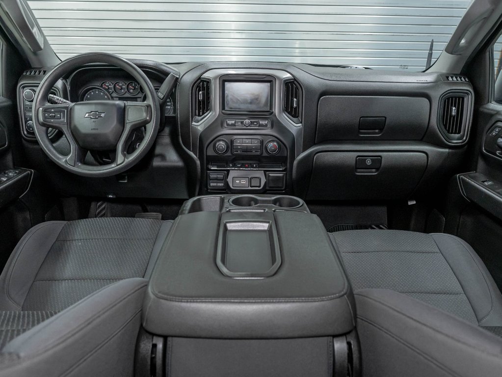 2021 Chevrolet Silverado 1500 in St-Jérôme, Quebec - 11 - w1024h768px