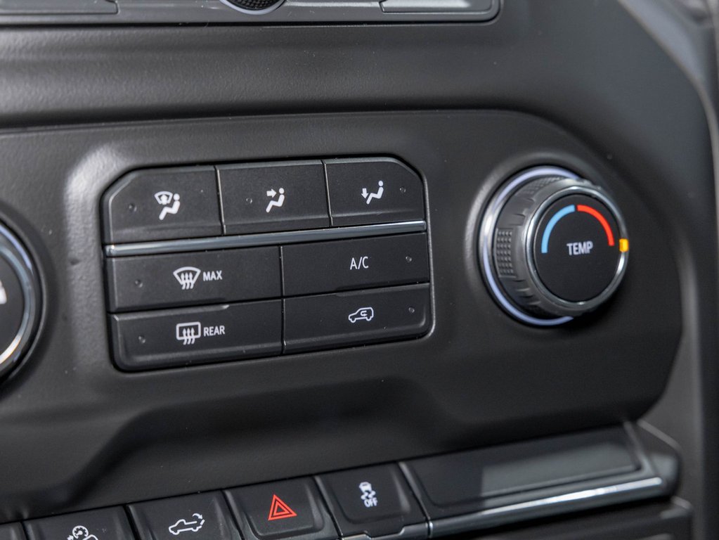 2021 Chevrolet Silverado 1500 in St-Jérôme, Quebec - 17 - w1024h768px