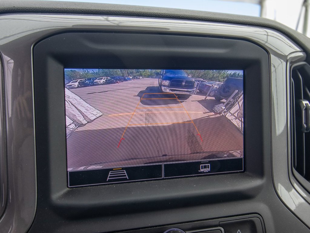 2022 Chevrolet Silverado 1500 in St-Jérôme, Quebec - 12 - w1024h768px