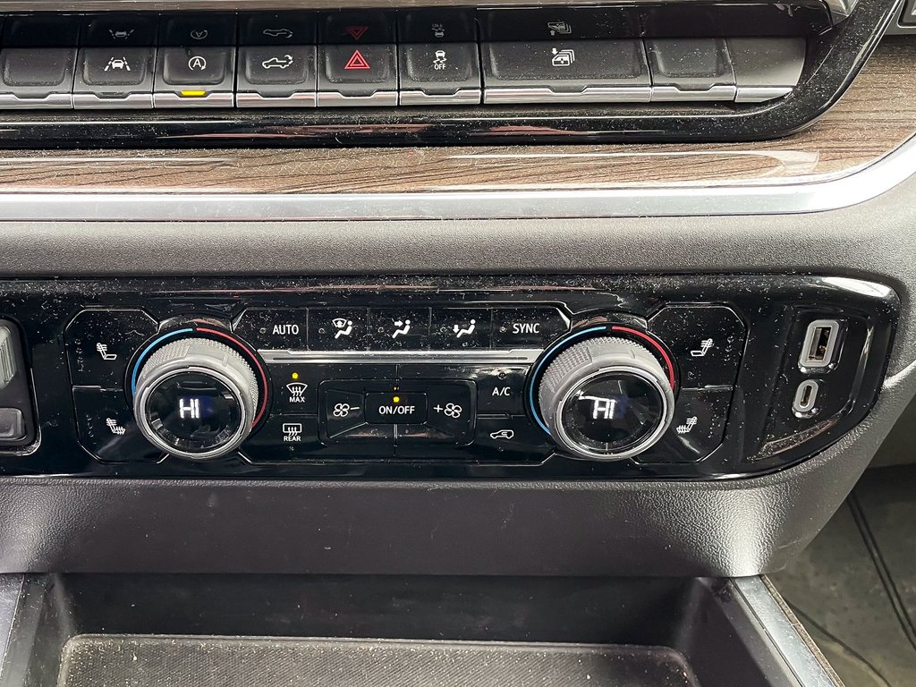 2022 Chevrolet Silverado 1500 in St-Jérôme, Quebec - 12 - w1024h768px