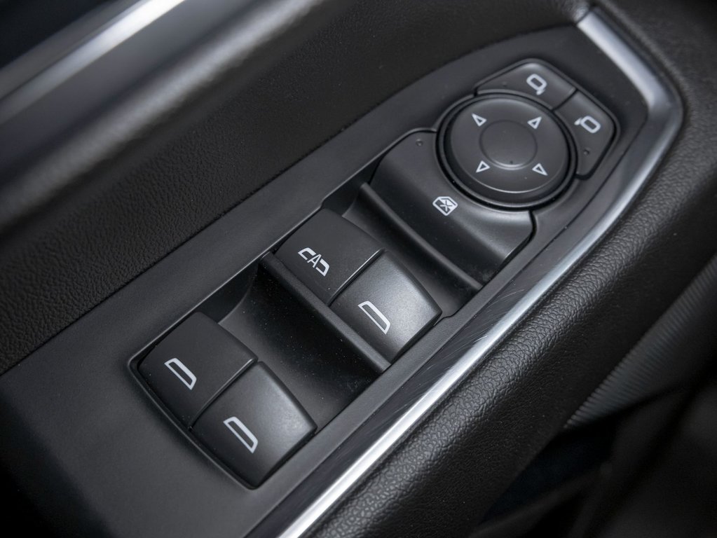 2022 Chevrolet Silverado 1500 in St-Jérôme, Quebec - 27 - w1024h768px