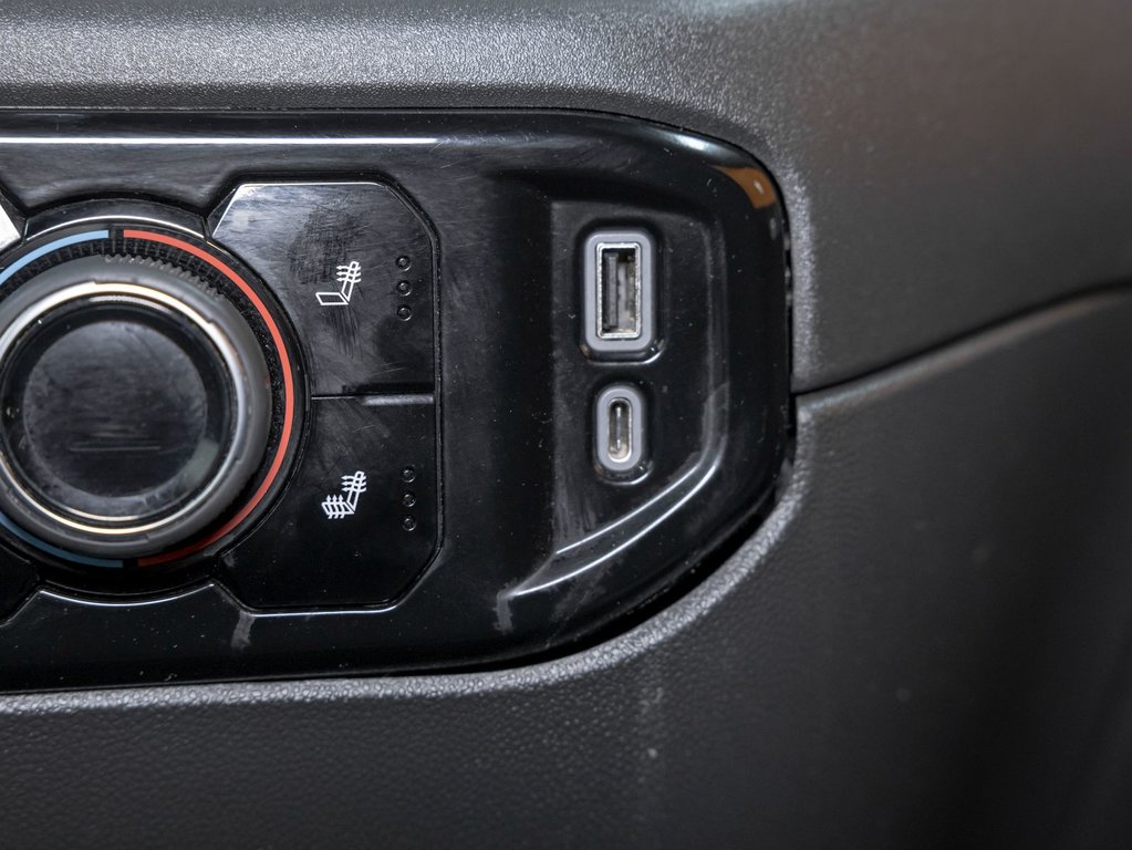 2022 Chevrolet Silverado 1500 in St-Jérôme, Quebec - 22 - w1024h768px